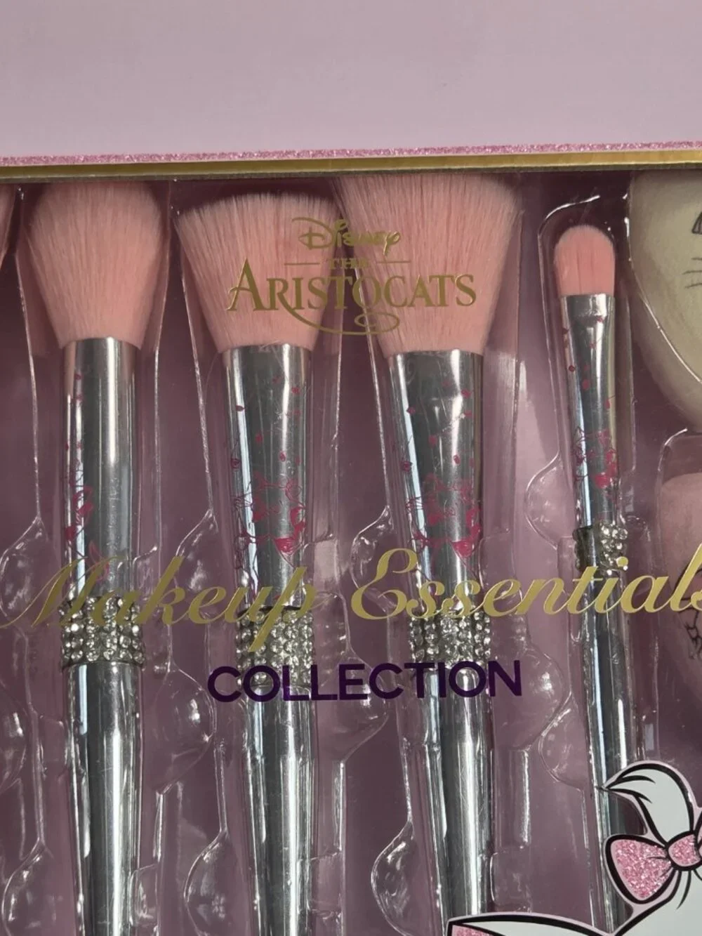 NIB Disney The Aristocats Marie Exclusive Essentials 7-Piece Makeup Brush Set